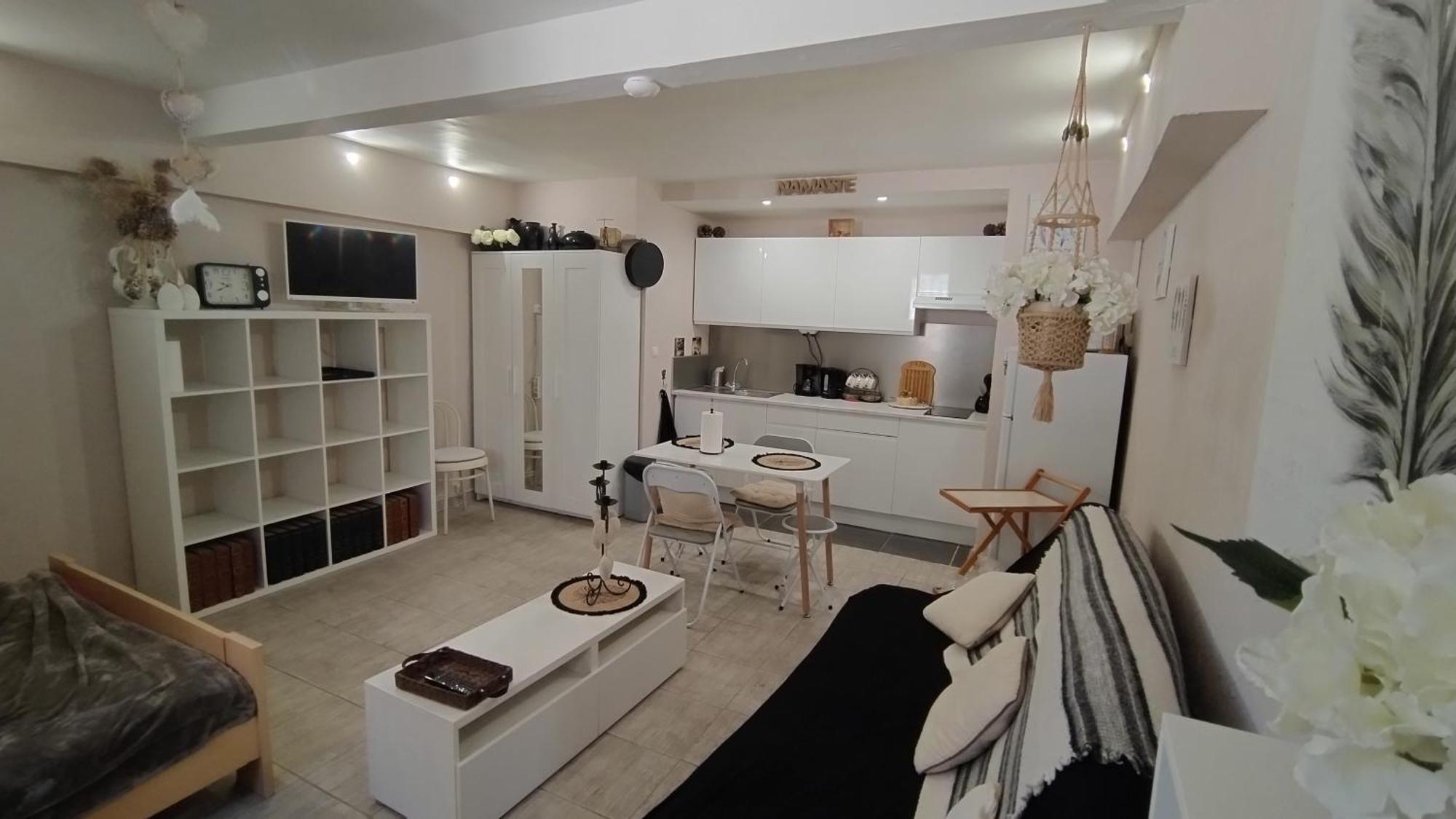 Appartement Entre Mer Et Gardiole 弗龙蒂尼昂 外观 照片